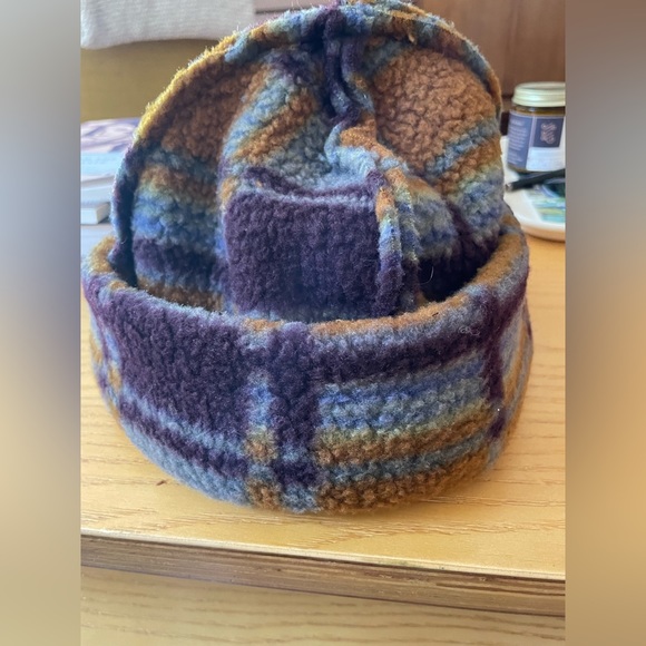 Lloyd Vancouver fleece hat. SOLD OUT online - Picture 2 of 3